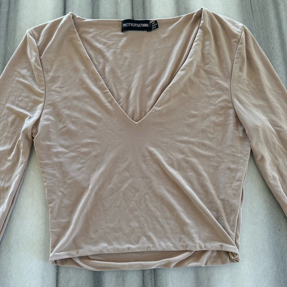 Stone Second Skin Long Sleeve V Neck Crop Top US0 New - Picture 5 of 7